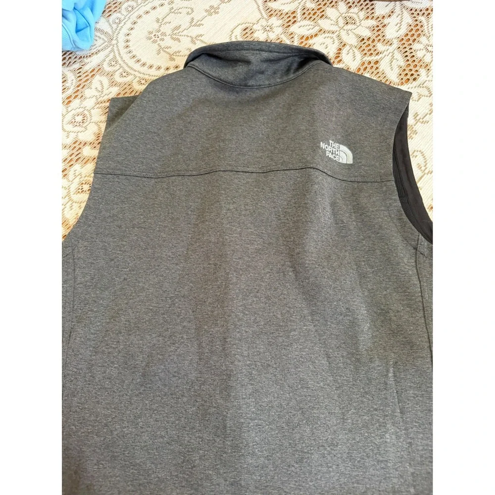 The North Face Mens‎ WindWall Softshell Fleece Lined Vest Heather Grey Large